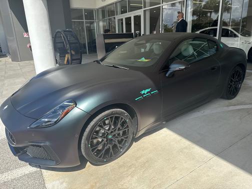 2024 Maserati GranTurismo Trofeo