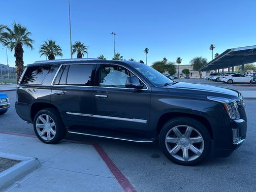 2016 Cadillac Escalade Luxury
