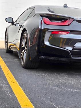 Black 2019 BMW i8 Base