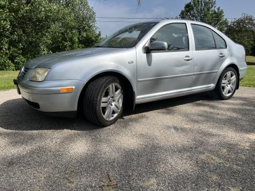 Photo 1 of 16 of 2003 Volkswagen Jetta GLX