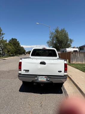 White 2000 Ford F-250 Lariat SuperCab Super Duty