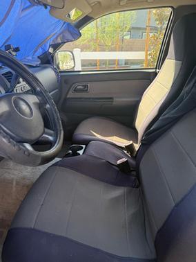 Beige 2004 Chevrolet Colorado LS