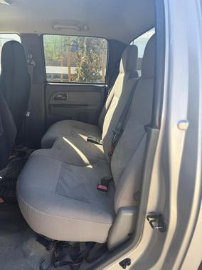 Beige 2004 Chevrolet Colorado LS