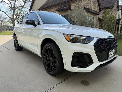 White 2023 Audi SQ5 3.0T Premium Plus