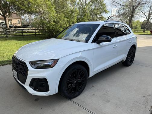 White 2023 Audi SQ5 3.0T Premium Plus