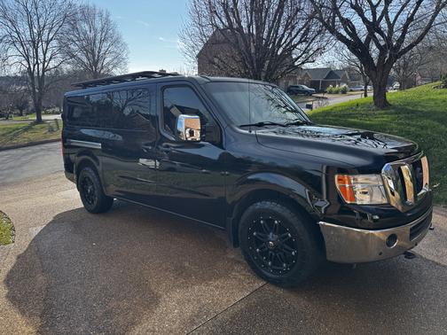 2019 Nissan NV Passenger NV3500 HD SL V8