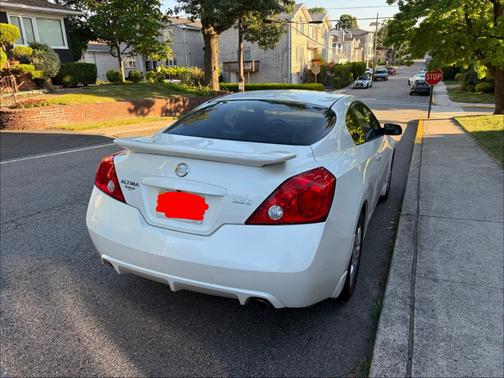 White 2011 Nissan Altima 2.5 S