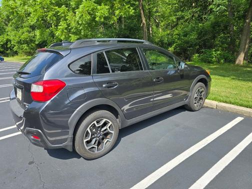 Gray 2016 Subaru Crosstrek 2.0i Limited