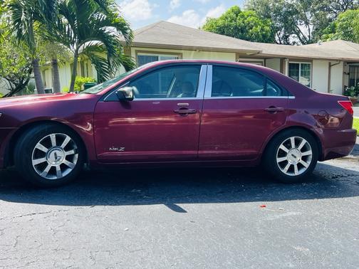 Red 2007 Lincoln MKZ Base