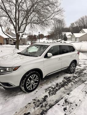 2017 Mitsubishi Outlander SEL