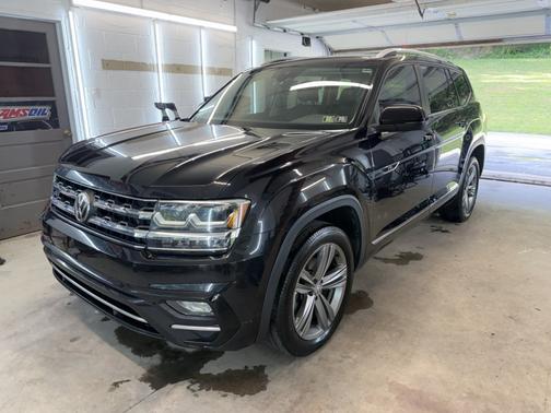 Black 2019 Volkswagen Atlas 3.6L SEL R-Line