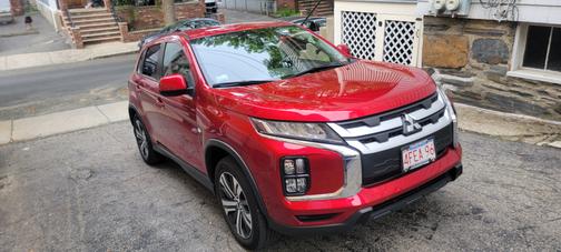 Red 2022 Mitsubishi Outlander Sport 2.0 ES