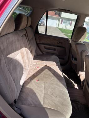 Red 2004 Honda CR-V EX