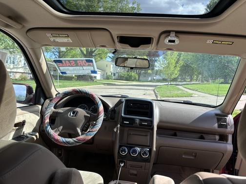 Red 2004 Honda CR-V EX