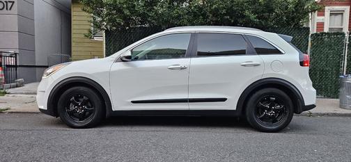 2018 Kia Niro LX