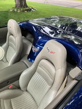 2004 Chevrolet Corvette Base
