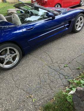 2004 Chevrolet Corvette Base