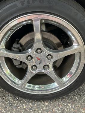 2004 Chevrolet Corvette Base