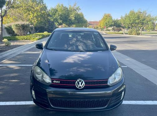Gray 2011 Volkswagen GTI 4-Door