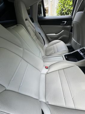2018 Porsche Panamera 4S