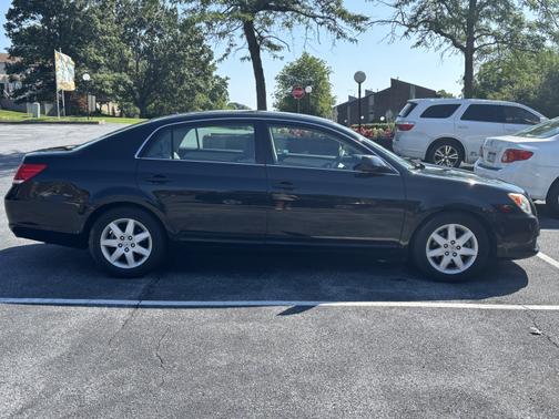 2009 Toyota Avalon XL