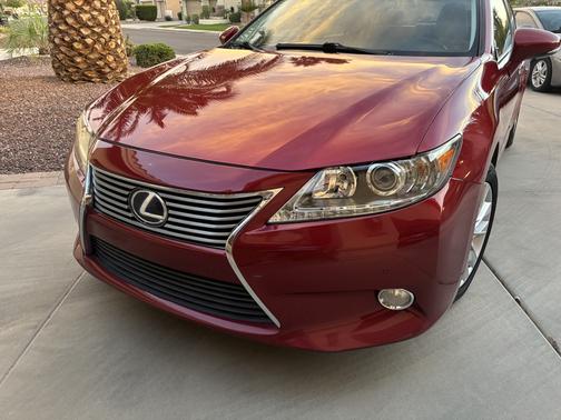 2013 Lexus ES 300h Base