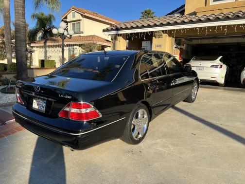 2005 Lexus LS 430 Base