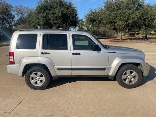 2010 Jeep Liberty Sport