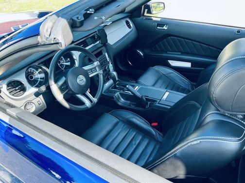 Blue 2013 Ford Mustang V6 Premium