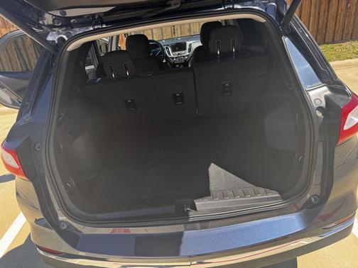 Blue 2018 Chevrolet Equinox LT