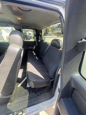 White 2006 GMC Sierra 2500 W/T