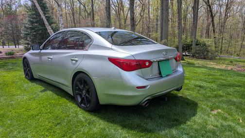 Silver 2015 INFINITI Q50 Sport
