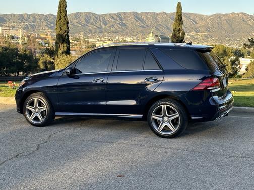 2016 Mercedes-Benz GLE-Class GLE 300d 4MATIC