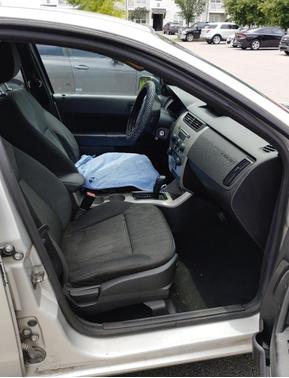 Silver 2009 Ford Focus SE