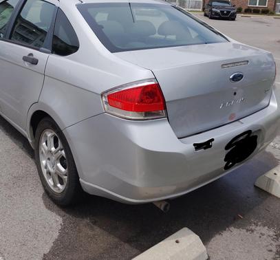 Silver 2009 Ford Focus SE