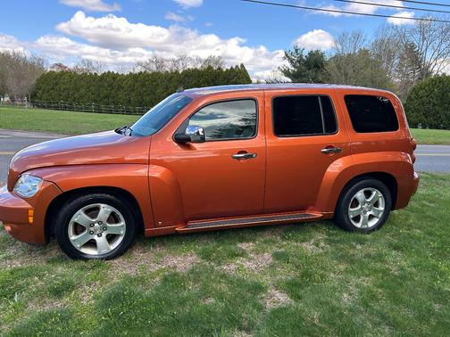 Orange 2006 Chevrolet HHR LT