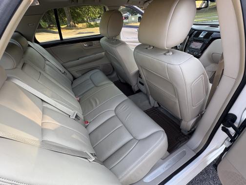 2010 Cadillac DTS Premium Collection