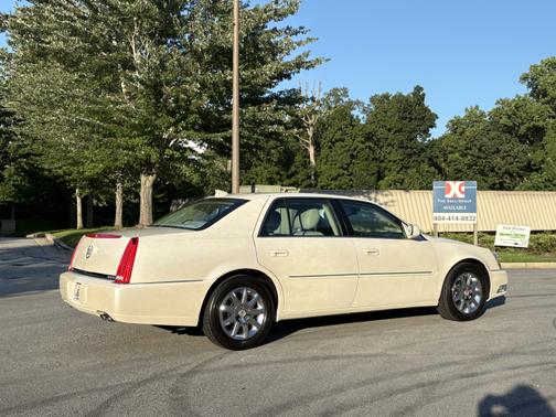 2010 Cadillac DTS Premium Collection
