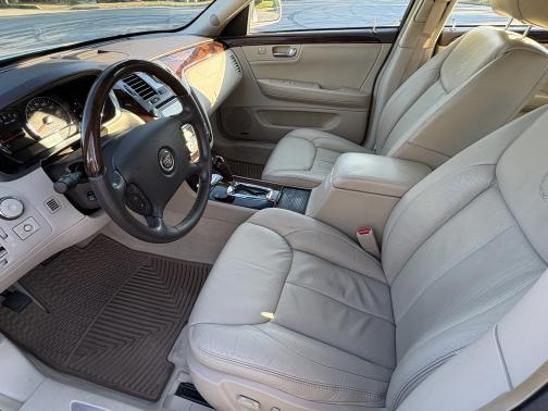 2010 Cadillac DTS Premium Collection