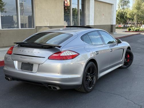 2012 Porsche Panamera Turbo