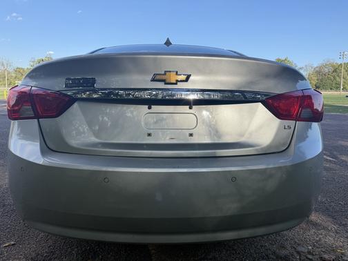 Silver 2014 Chevrolet Impala 1LS