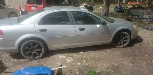 Silver 2002 Dodge Stratus SE