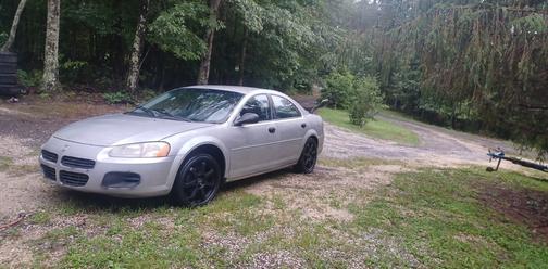 Silver 2002 Dodge Stratus SE