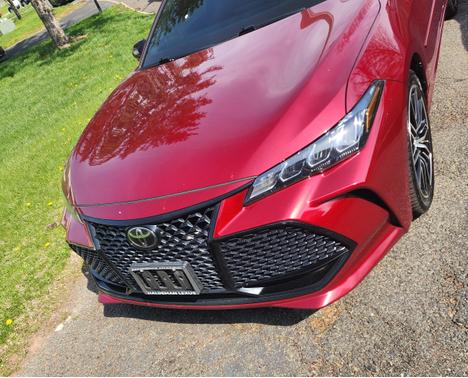 Red 2019 Toyota Avalon XSE