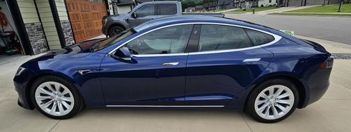 2017 Tesla Model S 75D