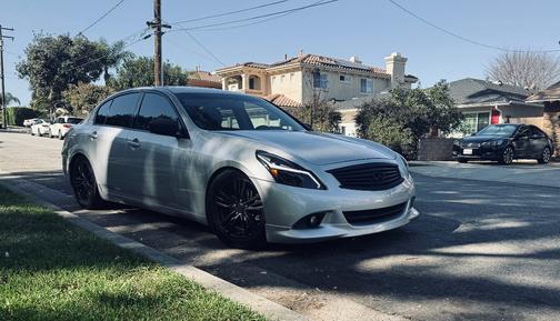 2011 INFINITI G25 Journey
