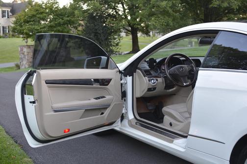 White 2011 Mercedes-Benz E-Class E 350
