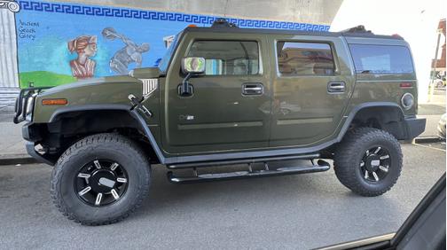 2003 Hummer H2 Base