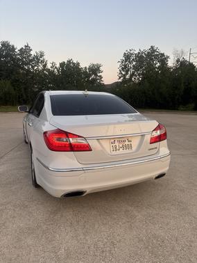 2013 Hyundai Genesis 3.8
