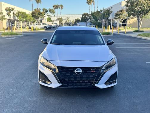 Silver 2023 Nissan Altima 2.5 SR